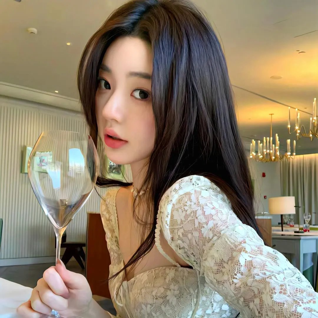 一舞爆红清冷美人苏炸娱乐圈